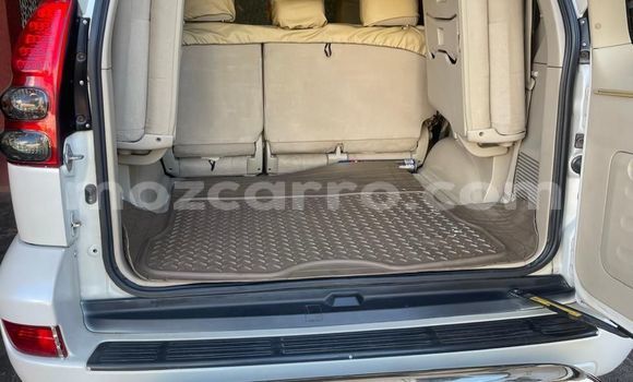 Buy Used Toyota Land Cruiser Prado White Car in Maputo in Maputo Buy Used Toyota Land Cruiser Prado White Car in Maputo in Maputo