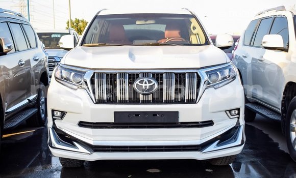 Nunua Imported Toyota Prado Nyeupe Gari ndani ya Import - Dubai nchini Cabo Delgado Nunua Imported Toyota Prado Nyeupe Gari ndani ya Import - Dubai nchini Cabo Delgado