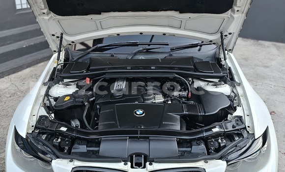 Comprar Usado BMW 3-Series Branco Carro em Maputo em Maputo Comprar Usado BMW 3-Series Branco Carro em Maputo em Maputo