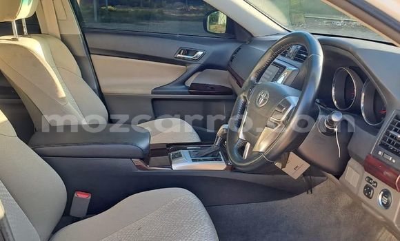 Tenga Tsaru Toyota Mark X Chena Mota in Maputo in Maputo Tenga Tsaru Toyota Mark X Chena Mota in Maputo in Maputo