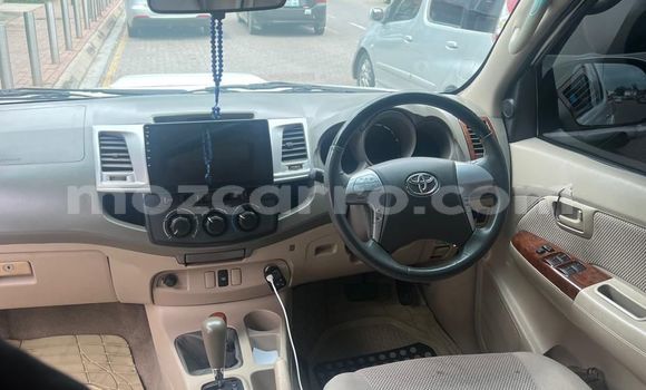 Comprar Usado Toyota Hilux Branco Carro em Maputo em Maputo Comprar Usado Toyota Hilux Branco Carro em Maputo em Maputo