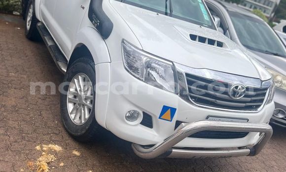 Comprar Usado Toyota Hilux Branco Carro em Maputo em Maputo Comprar Usado Toyota Hilux Branco Carro em Maputo em Maputo