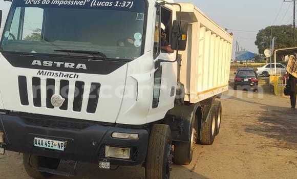 Comprar Usado BYD Flyer Branco Carro em Maputo em Maputo