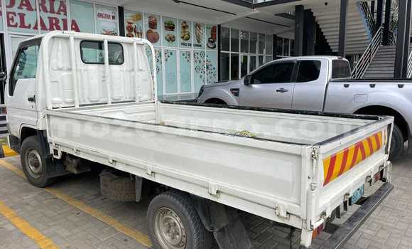 Comprar Usado Toyota Dyna Branco Carro em Maputo em Maputo Comprar Usado Toyota Dyna Branco Carro em Maputo em Maputo