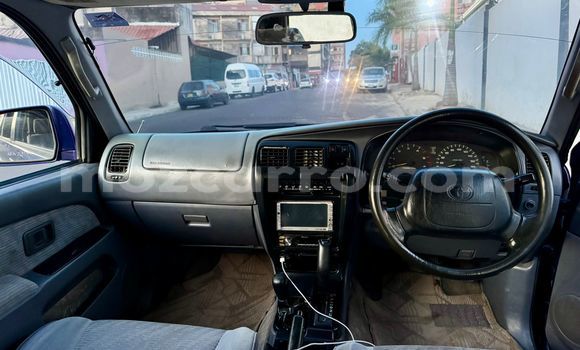 Comprar Usado Toyota Hilux Surf Azul Carro em Maputo em Maputo Comprar Usado Toyota Hilux Surf Azul Carro em Maputo em Maputo