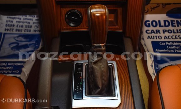 Tenga Imported Toyota Prado Chena Mota in Import - Dubai in Cabo Delgado Tenga Imported Toyota Prado Chena Mota in Import - Dubai in Cabo Delgado