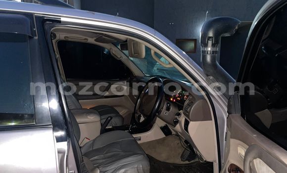Nunua Ilio tumika Toyota Land Cruiser Nyingine Gari ndani ya Maputo nchini Maputo Nunua Ilio tumika Toyota Land Cruiser Nyingine Gari ndani ya Maputo nchini Maputo