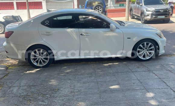 Buy Used Toyota 4Runner White Car in Maputo in Maputo Buy Used Toyota 4Runner White Car in Maputo in Maputo