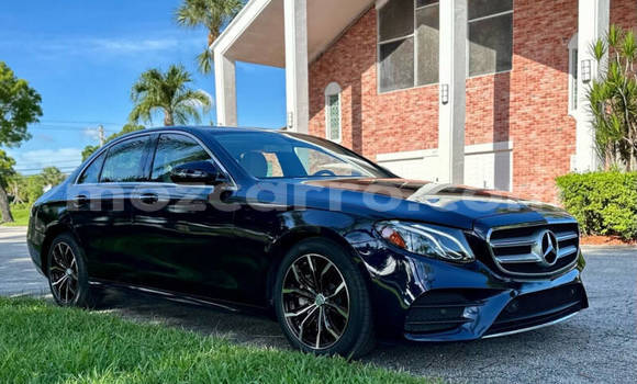 Buy Used Mercedes-Benz E-Classe Blue Car in Maputo in Maputo Buy Used Mercedes-Benz E-Classe Blue Car in Maputo in Maputo