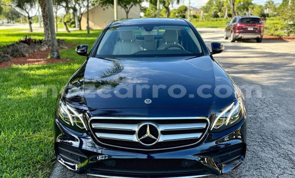 Buy Used Mercedes-Benz E-Classe Blue Car in Maputo in Maputo Buy Used Mercedes-Benz E-Classe Blue Car in Maputo in Maputo