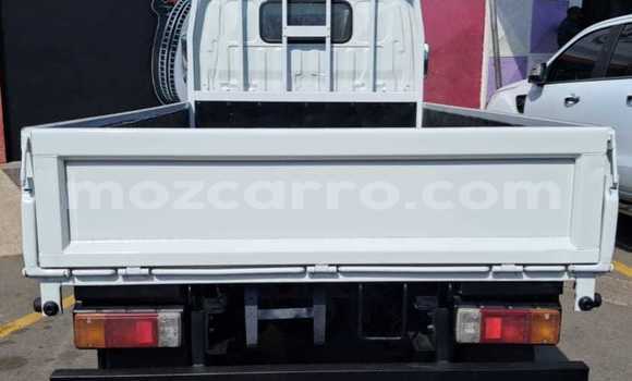 Nunua Ilio tumika Toyota Dyna Nyeupe Gari ndani ya Maputo nchini Maputo Nunua Ilio tumika Toyota Dyna Nyeupe Gari ndani ya Maputo nchini Maputo