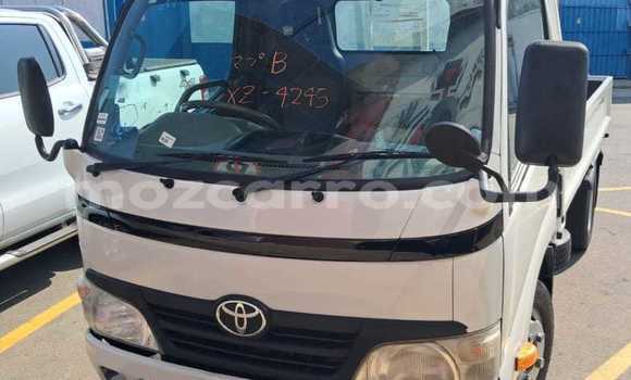 Nunua Ilio tumika Toyota Dyna Nyeupe Gari ndani ya Maputo nchini Maputo Nunua Ilio tumika Toyota Dyna Nyeupe Gari ndani ya Maputo nchini Maputo