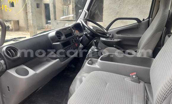 Nunua Ilio tumika Toyota Dyna Nyeupe Gari ndani ya Maputo nchini Maputo Nunua Ilio tumika Toyota Dyna Nyeupe Gari ndani ya Maputo nchini Maputo