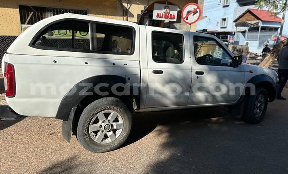 Comprar Usado Nissan Hardbody Branco Carro em Maputo em Maputo Comprar Usado Nissan Hardbody Branco Carro em Maputo em Maputo