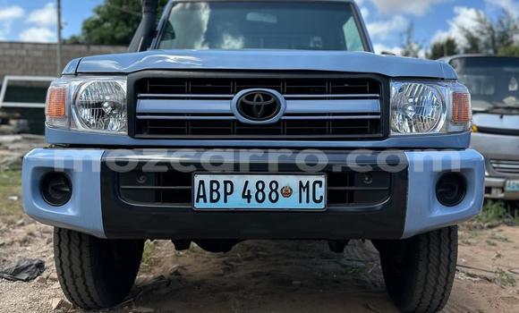Tenga Tsaru Toyota Land Cruiser Bhuruu Mota in Maputo in Maputo