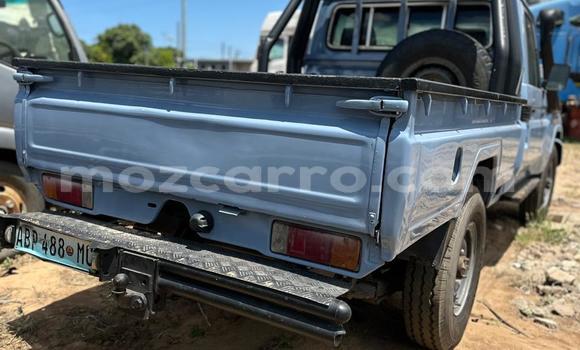 Nunua Ilio tumika Toyota Land Cruiser Bluu Gari ndani ya Maputo nchini Maputo Nunua Ilio tumika Toyota Land Cruiser Bluu Gari ndani ya Maputo nchini Maputo