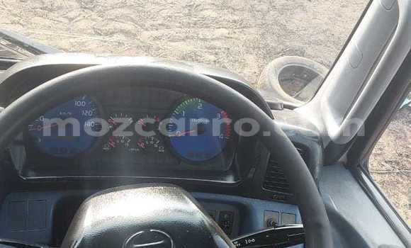 Comprar Usado Hino 300 Series Branco Caminhão em Maputo em Maputo Comprar Usado Hino 300 Series Branco Caminhão em Maputo em Maputo