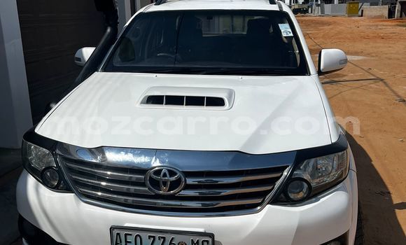 Nunua Ilio tumika Toyota Fortuner Nyeupe Gari ndani ya Maputo nchini Maputo Nunua Ilio tumika Toyota Fortuner Nyeupe Gari ndani ya Maputo nchini Maputo