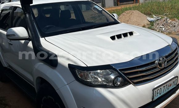 Nunua Ilio tumika Toyota Fortuner Nyeupe Gari ndani ya Maputo nchini Maputo Nunua Ilio tumika Toyota Fortuner Nyeupe Gari ndani ya Maputo nchini Maputo