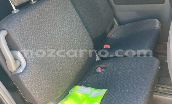 Comprar Usado Toyota Sienta Prata Carro em Maputo em Maputo Comprar Usado Toyota Sienta Prata Carro em Maputo em Maputo