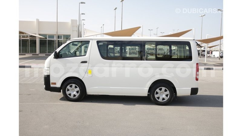 Big with watermark toyota hiace cabo delgado import dubai 5878