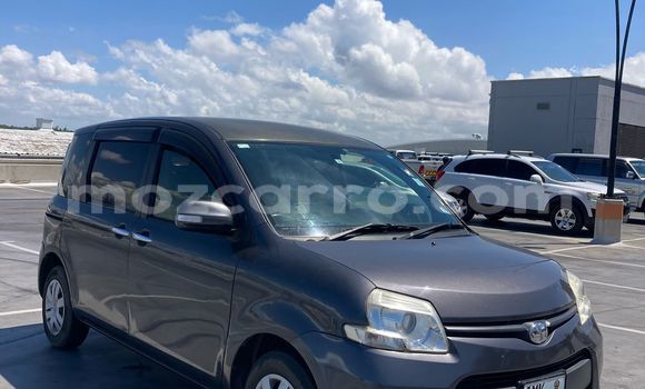 Comprar Usado Toyota Sienta Prata Carro em Maputo em Maputo Comprar Usado Toyota Sienta Prata Carro em Maputo em Maputo