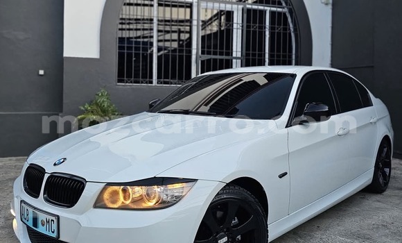 Nunua Ilio tumika BMW 4-Series Nyeupe Gari ndani ya Maputo nchini Maputo Nunua Ilio tumika BMW 4-Series Nyeupe Gari ndani ya Maputo nchini Maputo