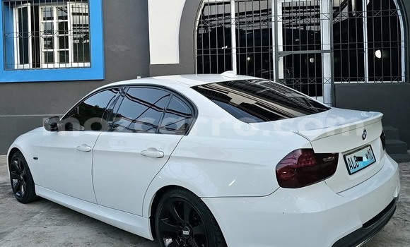 Nunua Ilio tumika BMW 4-Series Nyeupe Gari ndani ya Maputo nchini Maputo Nunua Ilio tumika BMW 4-Series Nyeupe Gari ndani ya Maputo nchini Maputo