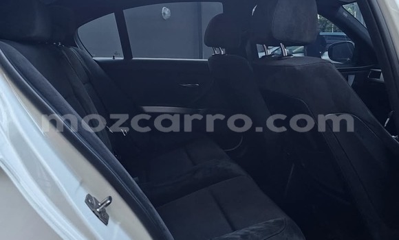 Nunua Ilio tumika BMW 4-Series Nyeupe Gari ndani ya Maputo nchini Maputo Nunua Ilio tumika BMW 4-Series Nyeupe Gari ndani ya Maputo nchini Maputo