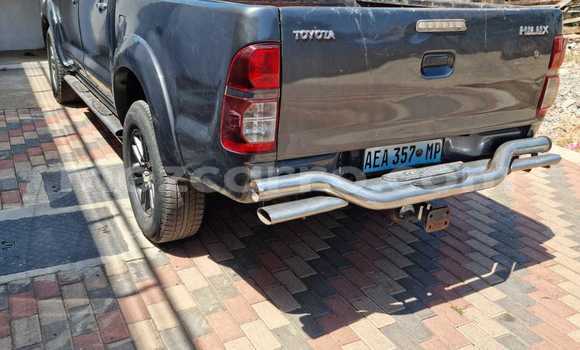 Tenga Tsaru Toyota Hilux Zvimwe Mota in Maputo in Maputo Tenga Tsaru Toyota Hilux Zvimwe Mota in Maputo in Maputo