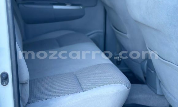 Buy Used Toyota Hilux White Car in Maputo in Maputo Buy Used Toyota Hilux White Car in Maputo in Maputo