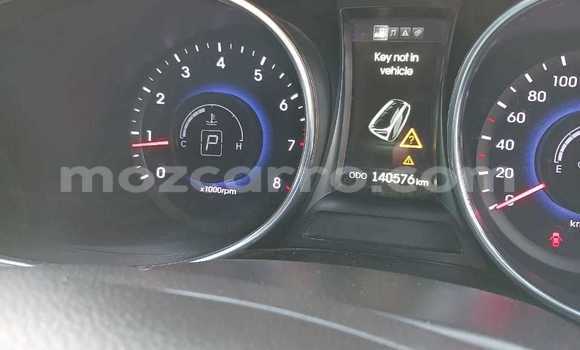 Tenga Tsaru Hyundai Santa Fe Tsvuku Mota in Maputo in Maputo Tenga Tsaru Hyundai Santa Fe Tsvuku Mota in Maputo in Maputo