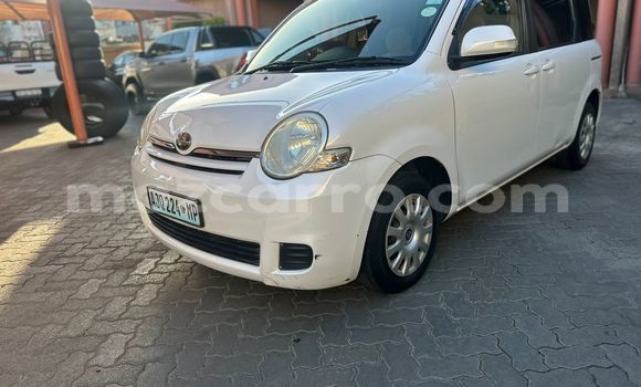 Buy Used Toyota Sienta White Car in Maputo in Maputo Buy Used Toyota Sienta White Car in Maputo in Maputo