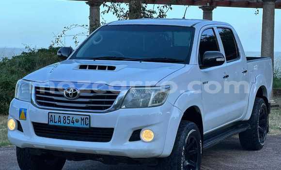 Comprar Novo Toyota Hilux Branco Carro em Maputo em Maputo