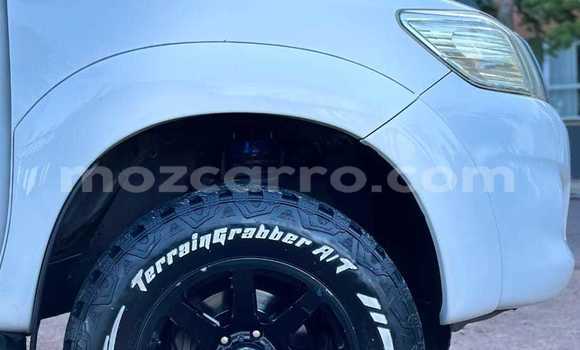 Nunua Mpya Toyota Hilux Nyeupe Gari ndani ya Maputo nchini Maputo Nunua Mpya Toyota Hilux Nyeupe Gari ndani ya Maputo nchini Maputo