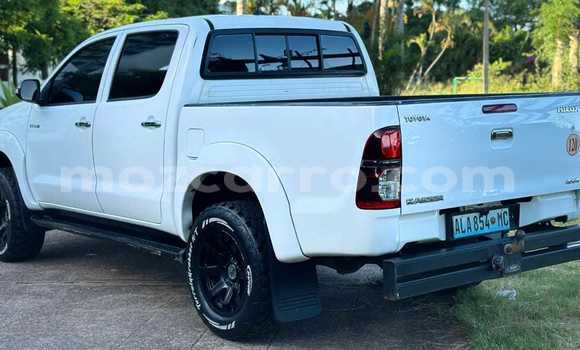Nunua Mpya Toyota Hilux Nyeupe Gari ndani ya Maputo nchini Maputo Nunua Mpya Toyota Hilux Nyeupe Gari ndani ya Maputo nchini Maputo