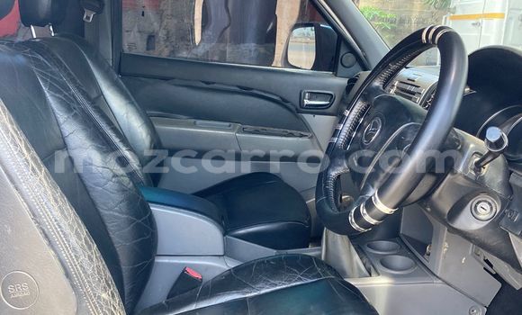 Comprar Usado Mazda BT-50 Branco Carro em Maputo em Maputo Comprar Usado Mazda BT-50 Branco Carro em Maputo em Maputo