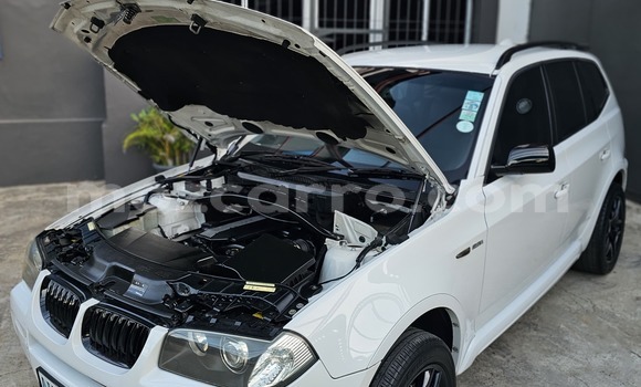 Nunua Ilio tumika BMW X3 Nyeupe Gari ndani ya Maputo nchini Maputo Nunua Ilio tumika BMW X3 Nyeupe Gari ndani ya Maputo nchini Maputo