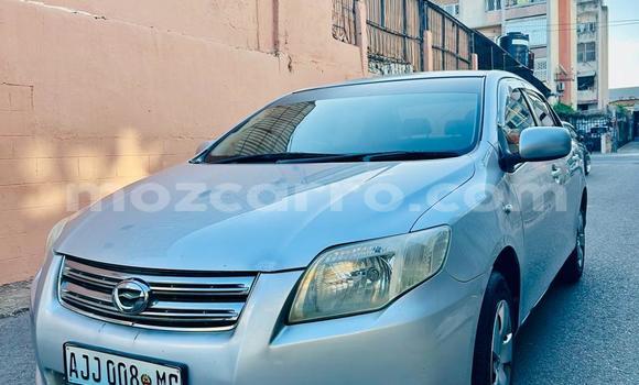 Nunua Ilio tumika Toyota Axio Fedha Gari ndani ya Maputo nchini Maputo