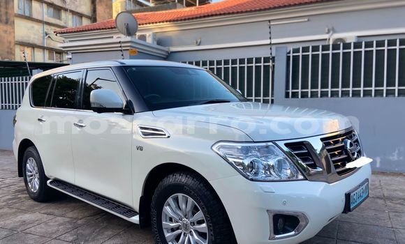 Nunua Ilio tumika Nissan Patrol Nyeupe Gari ndani ya Maputo nchini Maputo