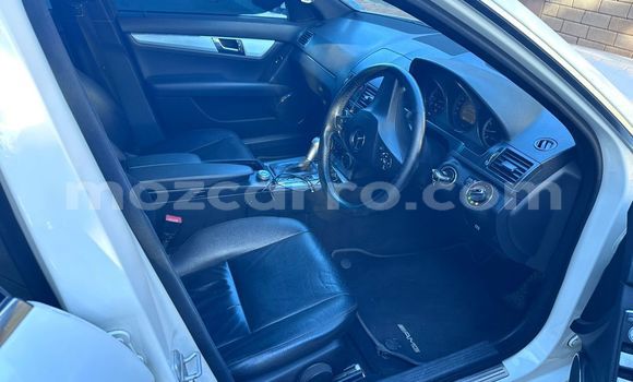 Buy Used Mercedes-Benz C-Classe White Car in Maputo in Maputo Buy Used Mercedes-Benz C-Classe White Car in Maputo in Maputo