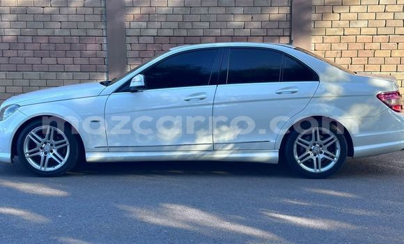 Buy Used Mercedes-Benz C-Classe White Car in Maputo in Maputo Buy Used Mercedes-Benz C-Classe White Car in Maputo in Maputo