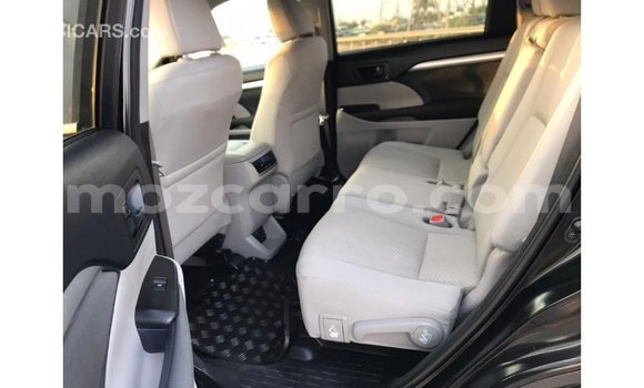 Nunua Imported Toyota Highlander Nyeusi Gari ndani ya Import - Dubai nchini Cabo Delgado Nunua Imported Toyota Highlander Nyeusi Gari ndani ya Import - Dubai nchini Cabo Delgado