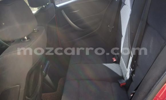 Nunua Ilio tumika BMW 1-Series Nyekundu Gari ndani ya Maputo nchini Maputo Nunua Ilio tumika BMW 1-Series Nyekundu Gari ndani ya Maputo nchini Maputo