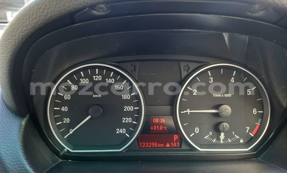 Nunua Ilio tumika BMW 1-Series Nyekundu Gari ndani ya Maputo nchini Maputo Nunua Ilio tumika BMW 1-Series Nyekundu Gari ndani ya Maputo nchini Maputo