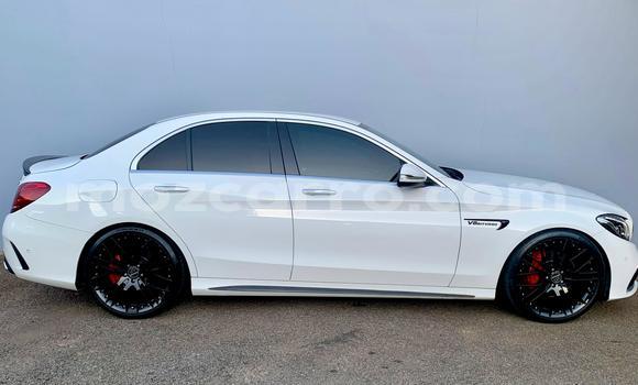 Buy Used Mercedes-Benz C-Classe White Car in Maputo in Maputo Buy Used Mercedes-Benz C-Classe White Car in Maputo in Maputo