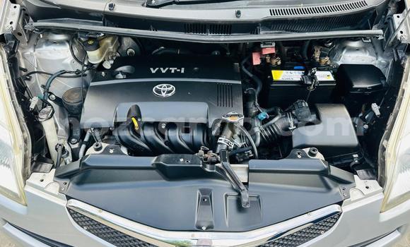 Comprar Usado Toyota Ractis Prata Carro em Maputo em Maputo Comprar Usado Toyota Ractis Prata Carro em Maputo em Maputo