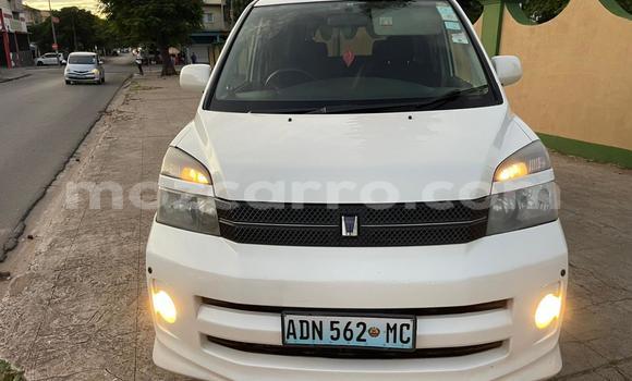 Comprar Usado Toyota Noah Branco Carro em Maputo em Maputo Comprar Usado Toyota Noah Branco Carro em Maputo em Maputo
