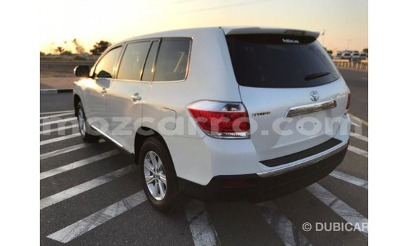 Tenga Imported Toyota Highlander Chena Mota in Import - Dubai in Cabo Delgado Tenga Imported Toyota Highlander Chena Mota in Import - Dubai in Cabo Delgado