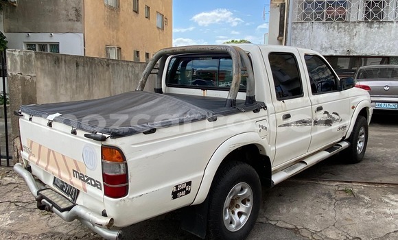 Buy Used Mazda Proceed White Car in Maputo in Maputo Buy Used Mazda Proceed White Car in Maputo in Maputo